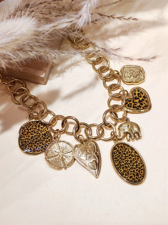 Collier Kelly
